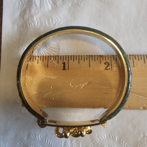 Made In Italy Green Leather Cuff Gold Tone Two Link Chain Bracelet - Picture 7 of 8